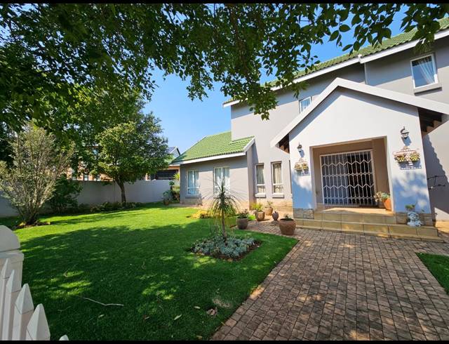 3 BEDROOM FREESTANDING FOR SALE IN WIGWAM